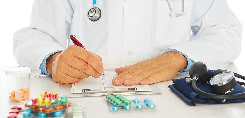 the doctor prescribes medication for prostatitis