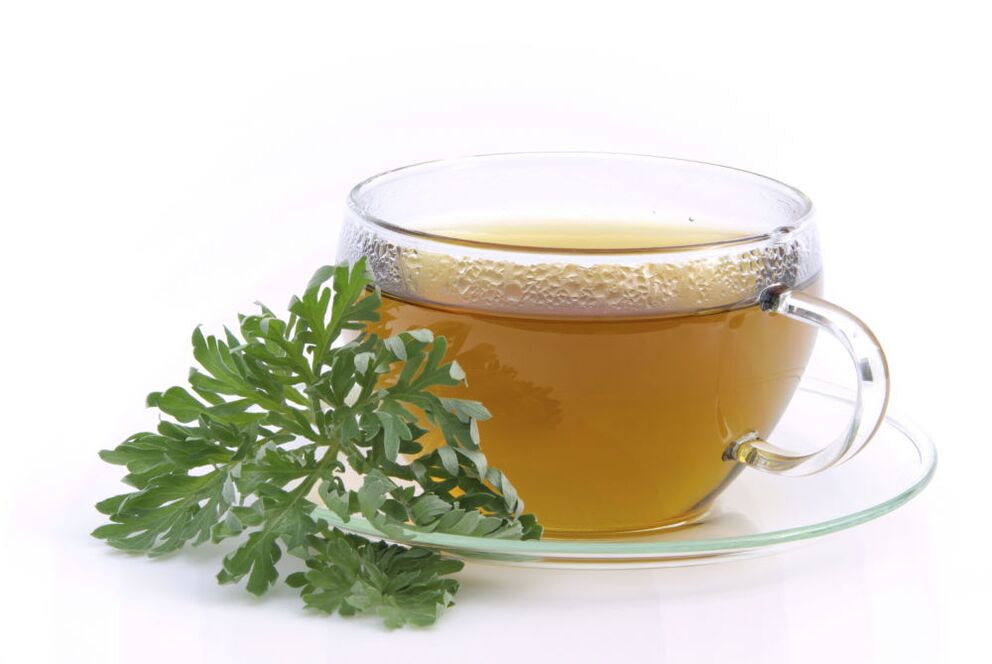 A decoction of wormwood, used in the form of micro enemas, helps to get rid of prostatitis. 